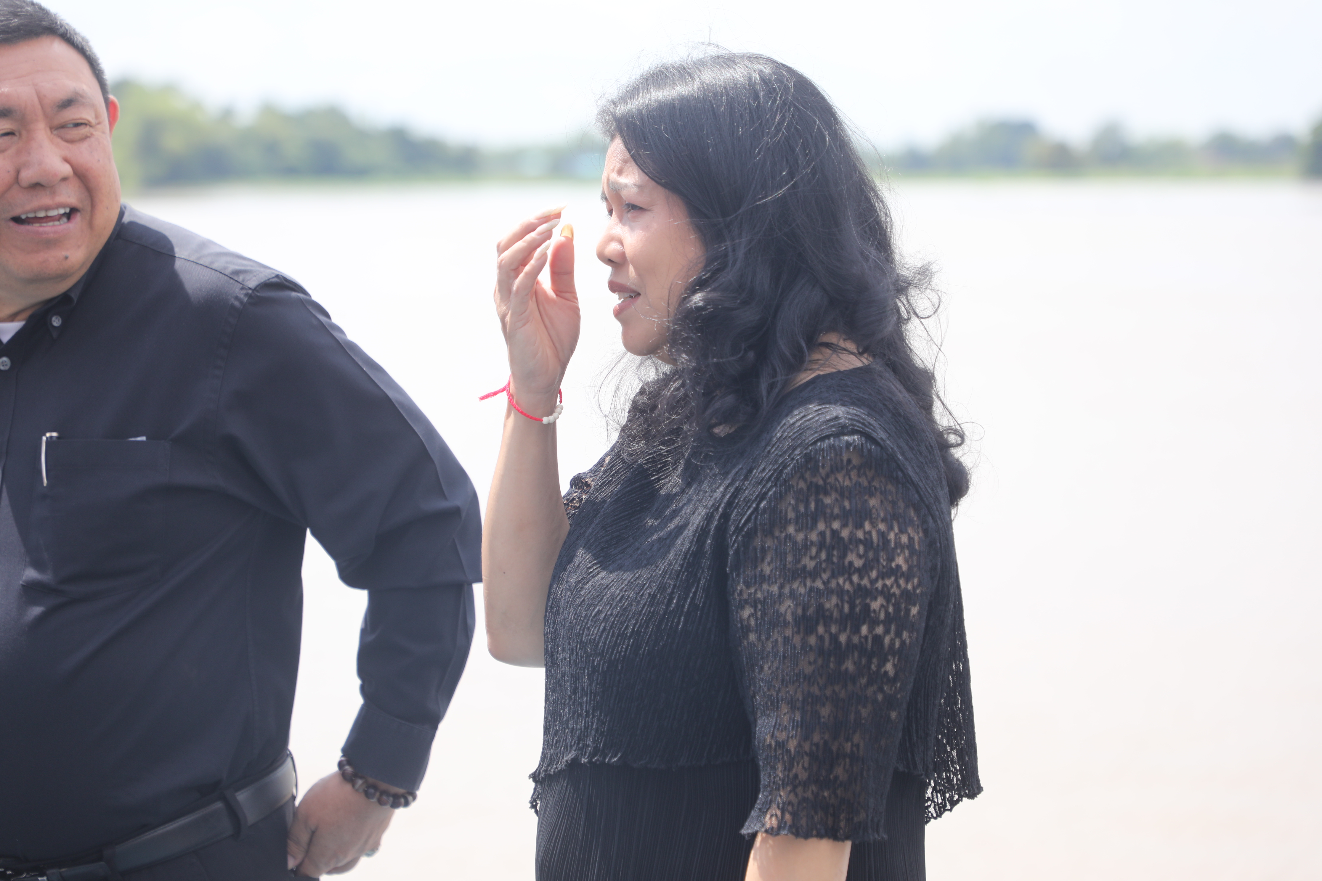 title - เลขาธิการ ส.ป.ก. นายเศรษฐเกียรติ กระจ่างวงษ์ ลงตรวจความเรียบร้อยของงาน 